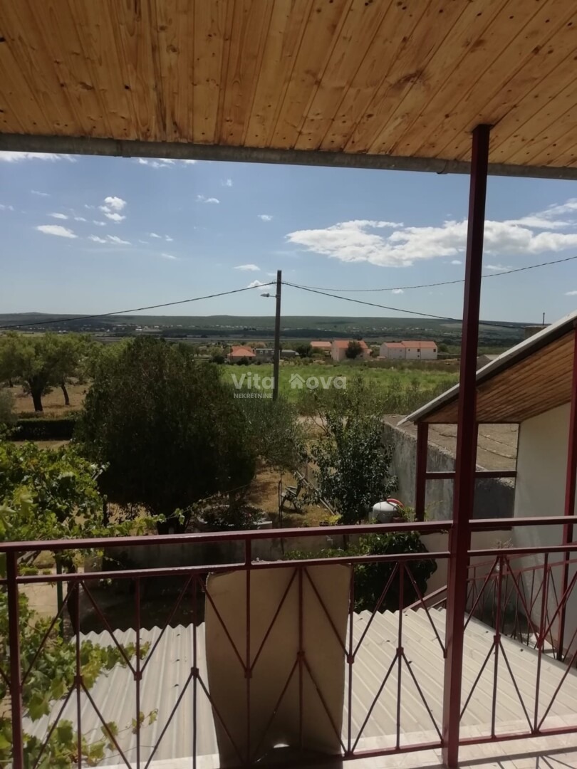 Stan u Benkovcu, 50m², 2 sobe, slika 2