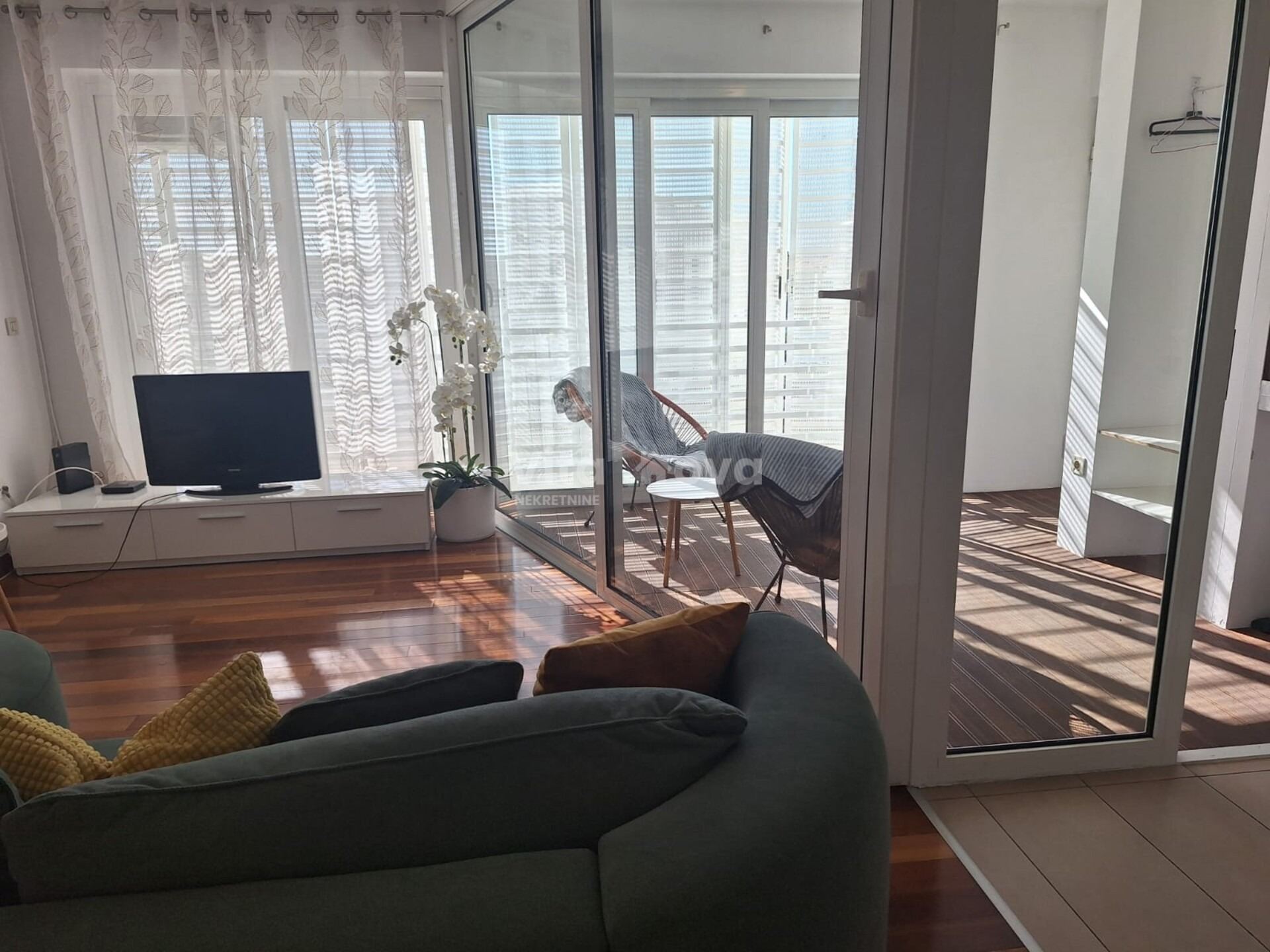 Stan u Zadru, 71m², 2 sobe, slika 2
