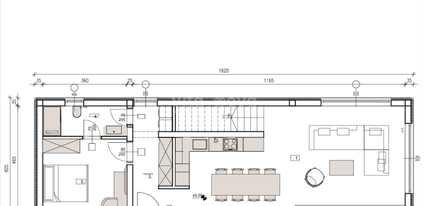 CRNO, S GRAĐEVINSKOM DOZVOLOM ZA KUĆU S BAZENOM!