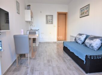 NOVI BOKANJAC, 18 M2, ZA TIHU DJELATNOST