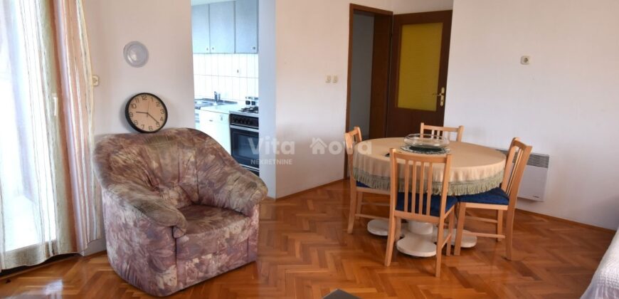 PETRIĆI, 2-SOBAN, BALKON, DUGOROČNO
