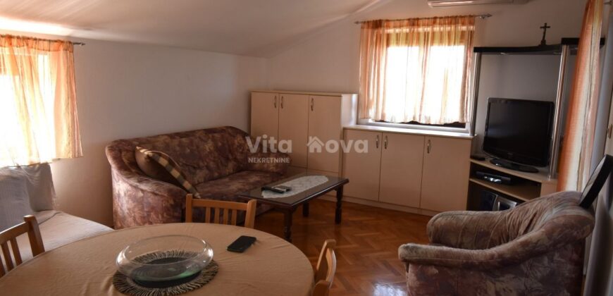 PETRIĆI, 2-SOBAN, BALKON, DUGOROČNO