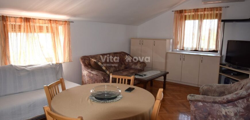 PETRIĆI, 2-SOBAN, BALKON, DUGOROČNO