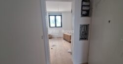 PRIVLAKA – NOVOGRADNJA 100 m OD MORA, 2-SOBAN, 2 KUPAONICE, VRT