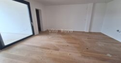 PRIVLAKA – NOVOGRADNJA 100 m OD MORA, 2-SOBAN, 2 KUPAONICE, VRT