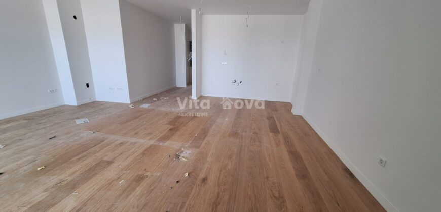 PRIVLAKA, 2-SOBAN, NOVOGRADNJA, VRT, 150 m OD MORA, PRILIKA!