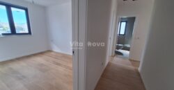 PRIVLAKA, 2-SOBAN, NOVOGRADNJA, VRT, 150 m OD MORA, PRILIKA!