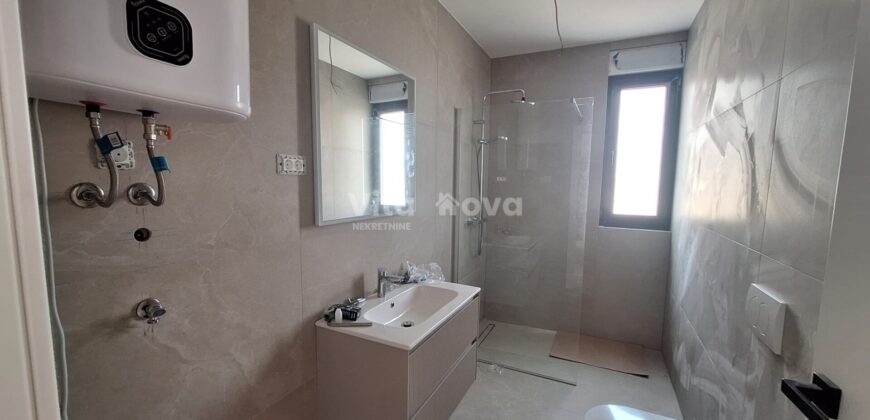 PRIVLAKA, NOVOGRADNJA, POGLED NA MORE, 3 SP. SOBE, 100 m OD MORA