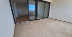 PRIVLAKA, NOVOGRADNJA, POGLED NA MORE, 3 SP. SOBE, 100 m OD MORA