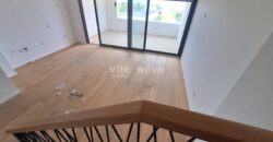 PRIVLAKA, PENTHOUSE U NOVOGRADNJI, KROVNA TERASA, 100 m OD MORA!