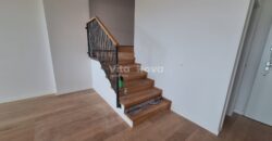 PRIVLAKA, PENTHOUSE U NOVOGRADNJI, KROVNA TERASA, 100 m OD MORA!
