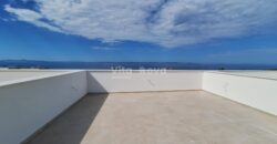 PRIVLAKA, PENTHOUSE U NOVOGRADNJI, KROVNA TERASA, 100 m OD MORA!