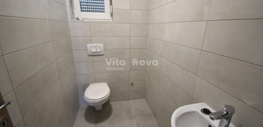 BILI BRIG- NOVOGRADNJA! POGLED MORE, KROVNA TERASA, 2 SP. SOBE, 2 PM
