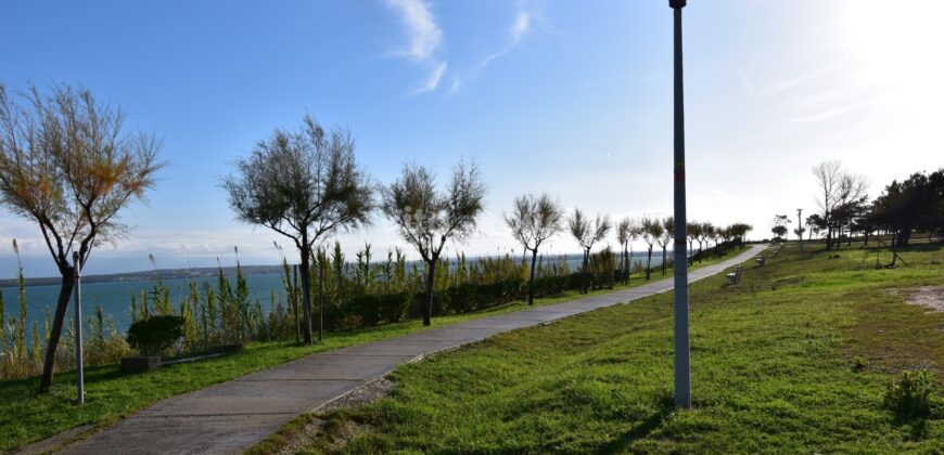 NINSKE VODICE- 2. RED OD MORA, IDEALNO ZA GRADNJU, PRILIKA!