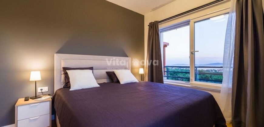 DIKLO, LUKSUZNO, BAZEN, POGLED NA MORE