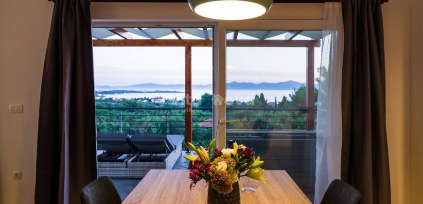 DIKLO, LUKSUZNO, BAZEN, POGLED NA MORE