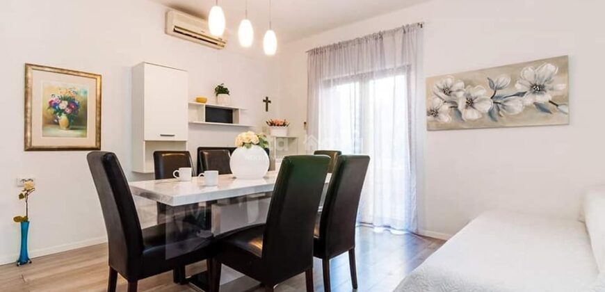 PLOVANIJA, 5 APARTMANA + POMOĆNI OBJEKT OD 48m2. ODLIČNA INVESTICIJA!