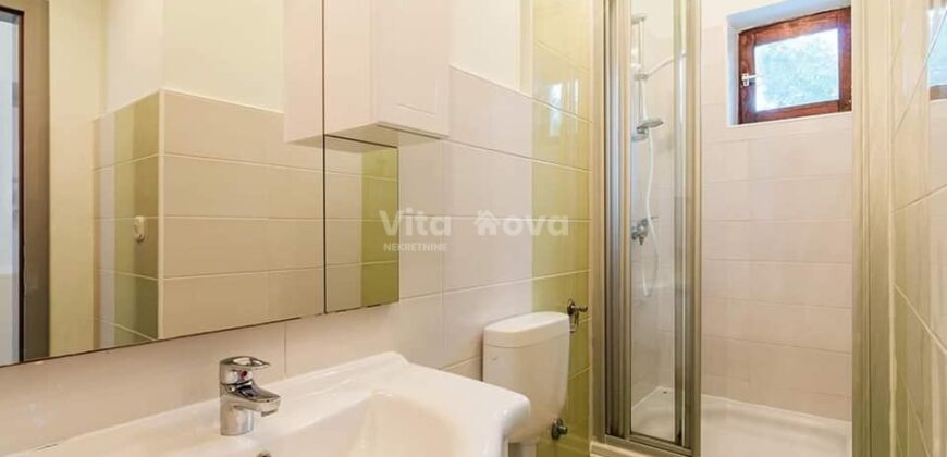 PLOVANIJA, 5 APARTMANA + POMOĆNI OBJEKT OD 48m2. ODLIČNA INVESTICIJA!