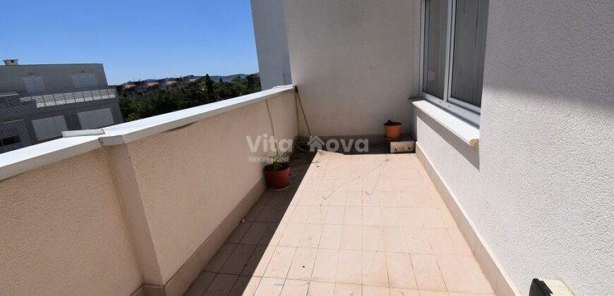 RELJA, OD 01.10.26. DO 25.04.27, 90 m2, 2-SOBAN, BALKON, LIFT
