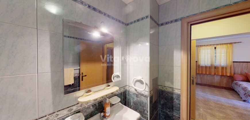 SUKOŠAN, 1. RED DO MORA, ATRAKTIVNO! PRILIKA!