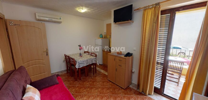 SUKOŠAN, 1. RED DO MORA, ATRAKTIVNO! PRILIKA!