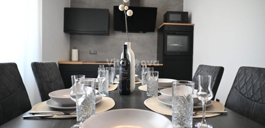 VIR, PRILIKA, NOVOGRADNJA, VILA S BAZENOM!