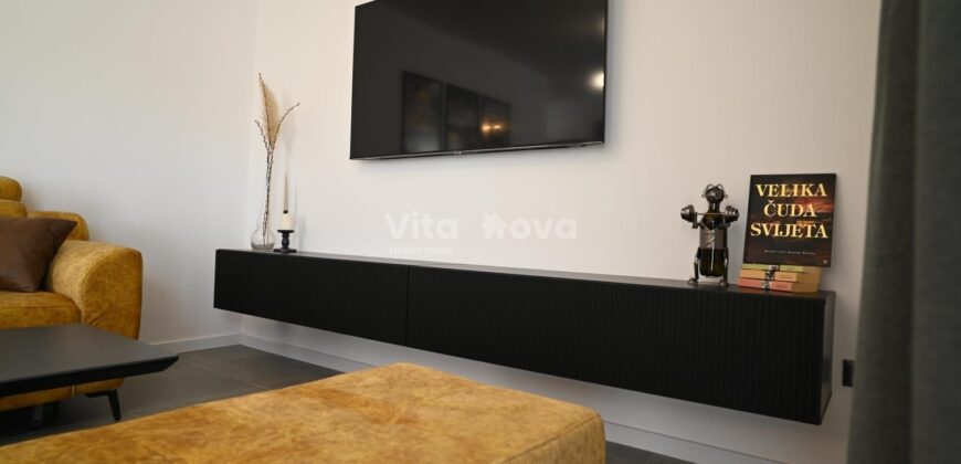 VIR, PRILIKA, NOVOGRADNJA, VILA S BAZENOM!