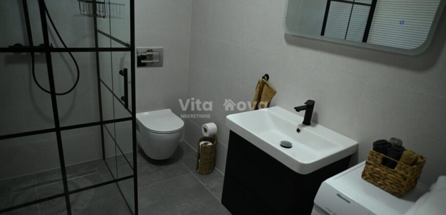 VIR, PRILIKA, NOVOGRADNJA, VILA S BAZENOM!