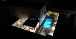 VIR, PRILIKA, NOVOGRADNJA, VILA S BAZENOM!