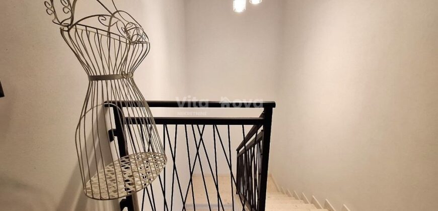 VIR, PRILIKA, NOVOGRADNJA, VILA S BAZENOM!