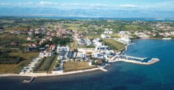 PRIVLAKA, MLETAK, 2-ETAŽNI, 90 m OD MORA!