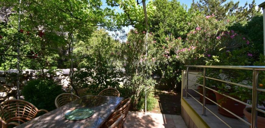 RAŽANAC- UREĐENA KUĆA, GARAŽA, VRT! RIJETKOST NA TRŽIŠTU!