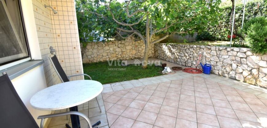 RAŽANAC- UREĐENA KUĆA, GARAŽA, VRT! RIJETKOST NA TRŽIŠTU!