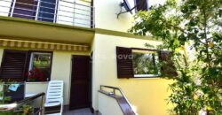 RAŽANAC- UREĐENA KUĆA, GARAŽA, VRT! RIJETKOST NA TRŽIŠTU!