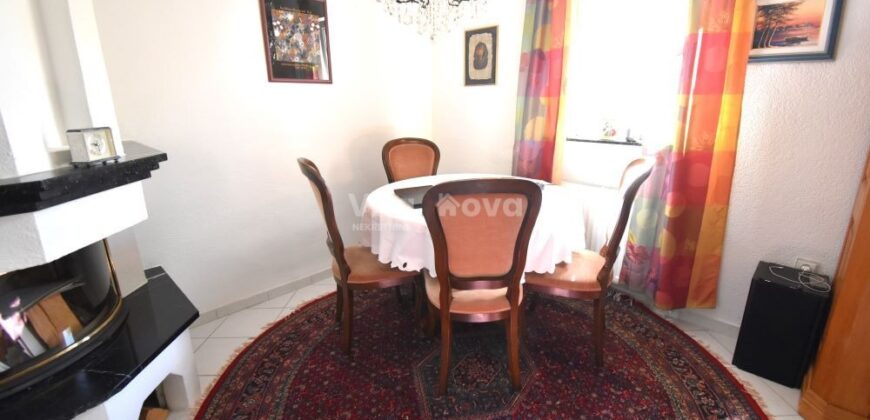 RAŽANAC- UREĐENA KUĆA, GARAŽA, VRT! RIJETKOST NA TRŽIŠTU!