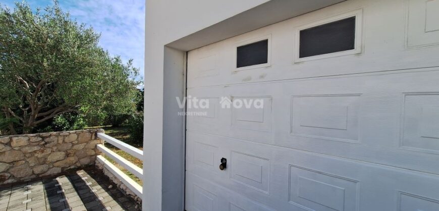 RAŽANAC- UREĐENA KUĆA, GARAŽA, VRT! RIJETKOST NA TRŽIŠTU!