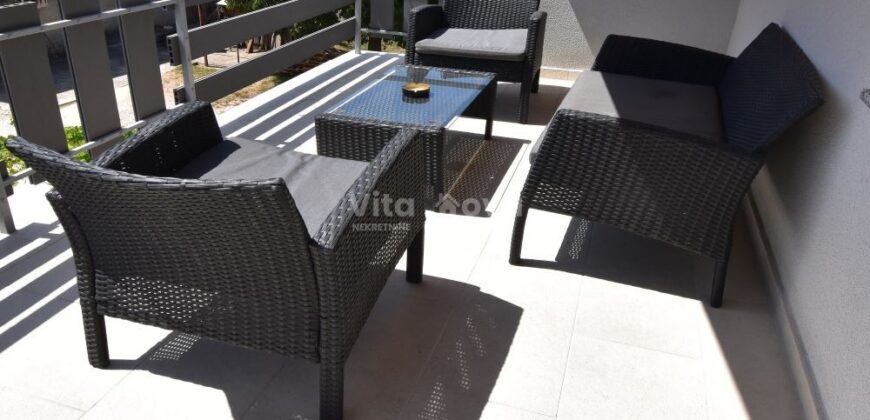 PLOČA- ZA RADNIKE, REŽIJE U CIJENI, NOVO UREĐENO! ZA 4 OSOBE