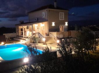 BILJANE DONJE, KUĆA S BAZENOM, OD 01.10.-01.06. BILJANE DONJE, KUĆA S BAZENOM, OD 01.10.-01.06.