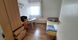 PRIVLAKA, ODLIČNA LOKACIJA! 80 m OD MORA!