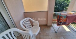 PRIVLAKA, ODLIČNA LOKACIJA! 80 m OD MORA!