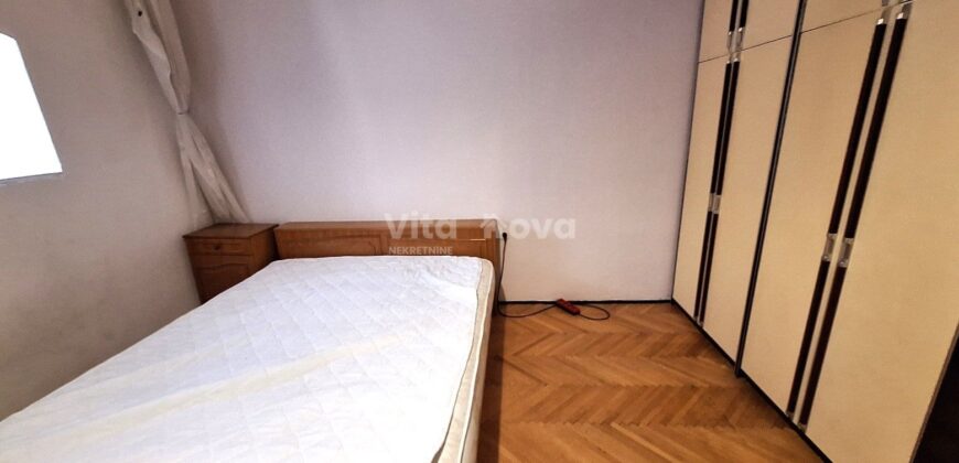 POLUOTOK, 62 m2, IDEALNO ZA URED