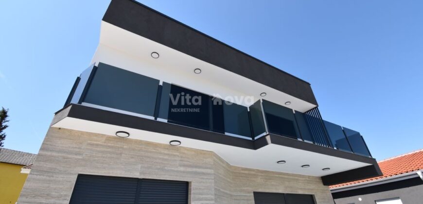 VIR, NOVOGRADNJA, BAZEN, KOMPLETNO OPREMLJENA!