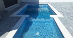 VIR, NOVOGRADNJA, BAZEN, KOMPLETNO OPREMLJENA!