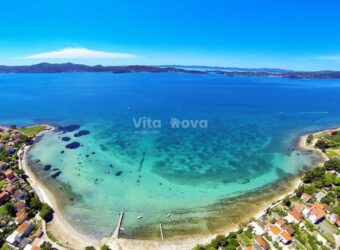 SUKOŠAN – 35 M OD MORA, EKSKLUZIVNA LOKACIJA! SUKOŠAN – 35 M OD MORA, EKSKLUZIVNA LOKACIJA!