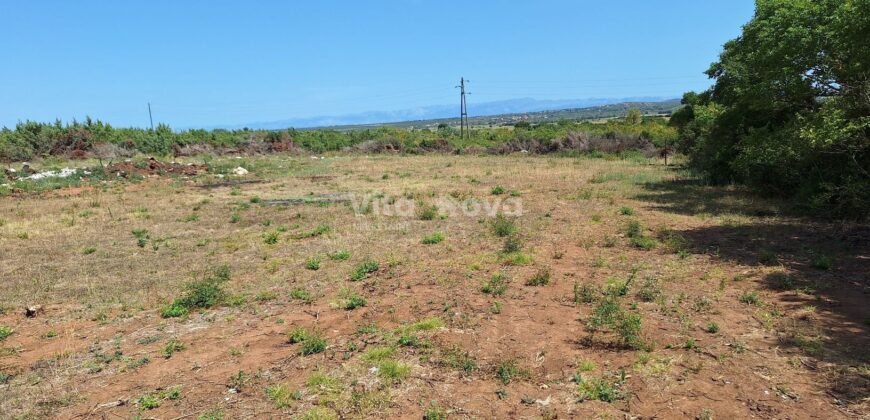 SV. FILIP I JAKOV, 2935 M2, GRAĐ. ZONA, MIRNI PREDIO!