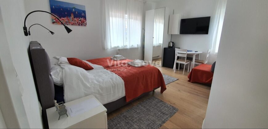 BORIK, 3-SOBAN, VRHUNSKI OPREMLJEN, DUGOROČNO!