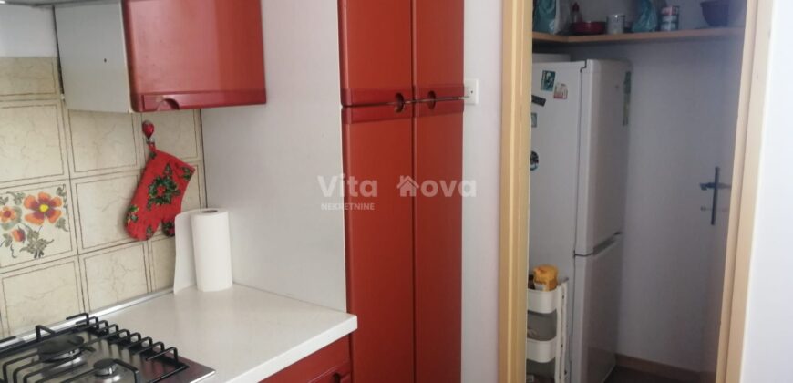 VOŠTARNICA, 60 M2, KOMFORAN, BLIZINA CENTRA