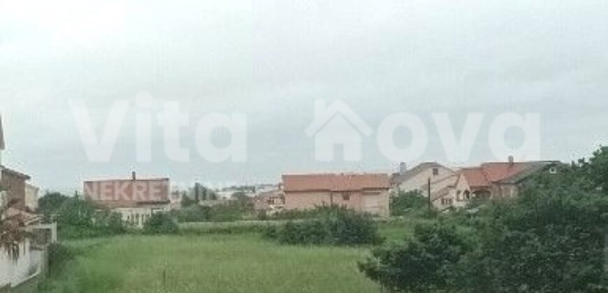 VRSI-MULO, 1250 m2, ATRAKTIVNO!