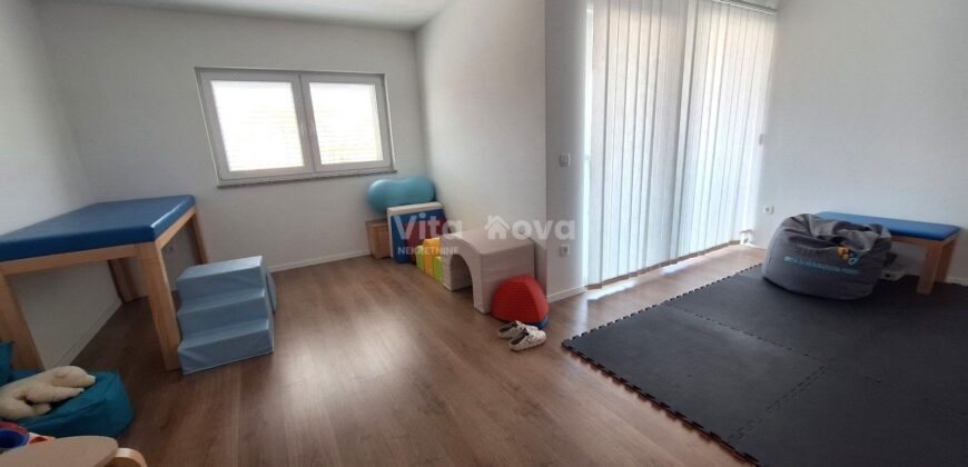 SINJORETOVO, 1. KAT, ZA TIHU DJELATNOST, NOVOGRADNJA!