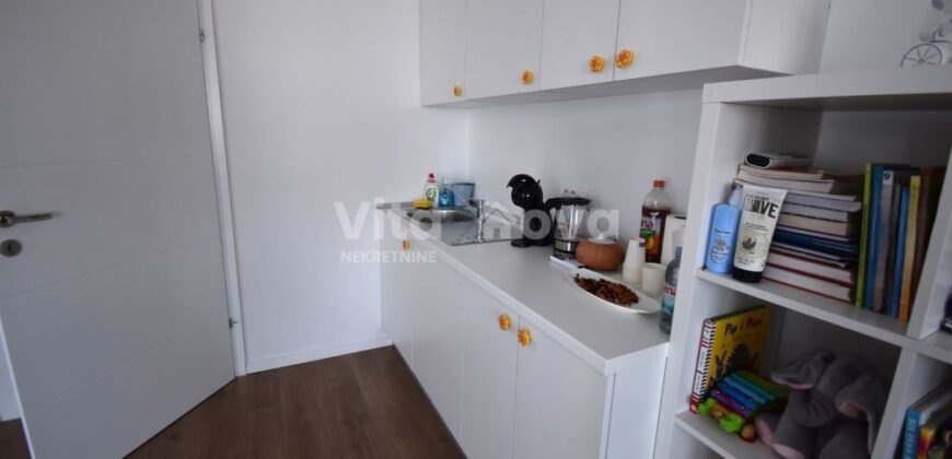 SINJORETOVO, 1. KAT, ZA TIHU DJELATNOST, NOVOGRADNJA!